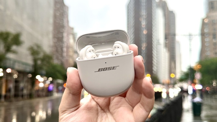 best wireless earbuds under 200 dollars 2024